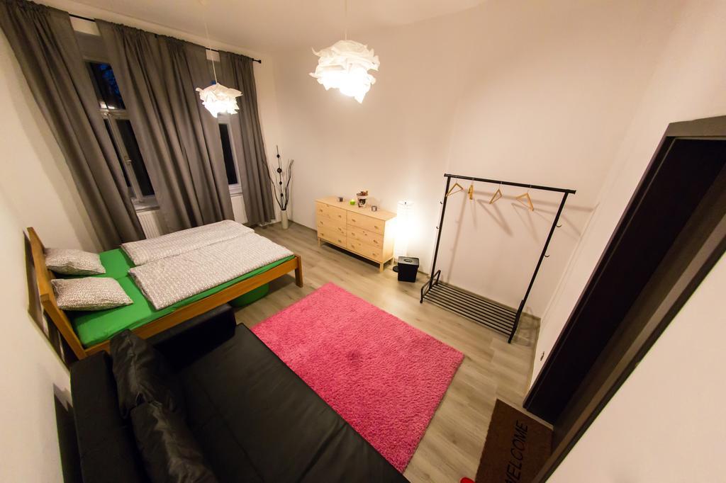 Freedom Rooms & Apartments Praga Zewnętrze zdjęcie