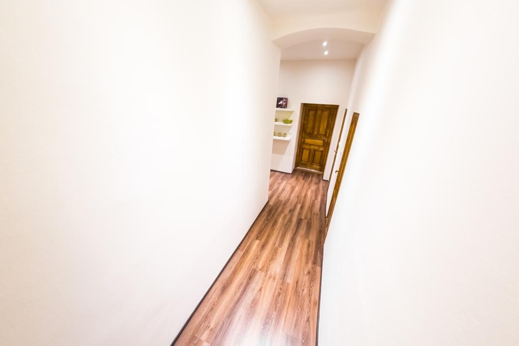 Freedom Rooms & Apartments Praga Zewnętrze zdjęcie