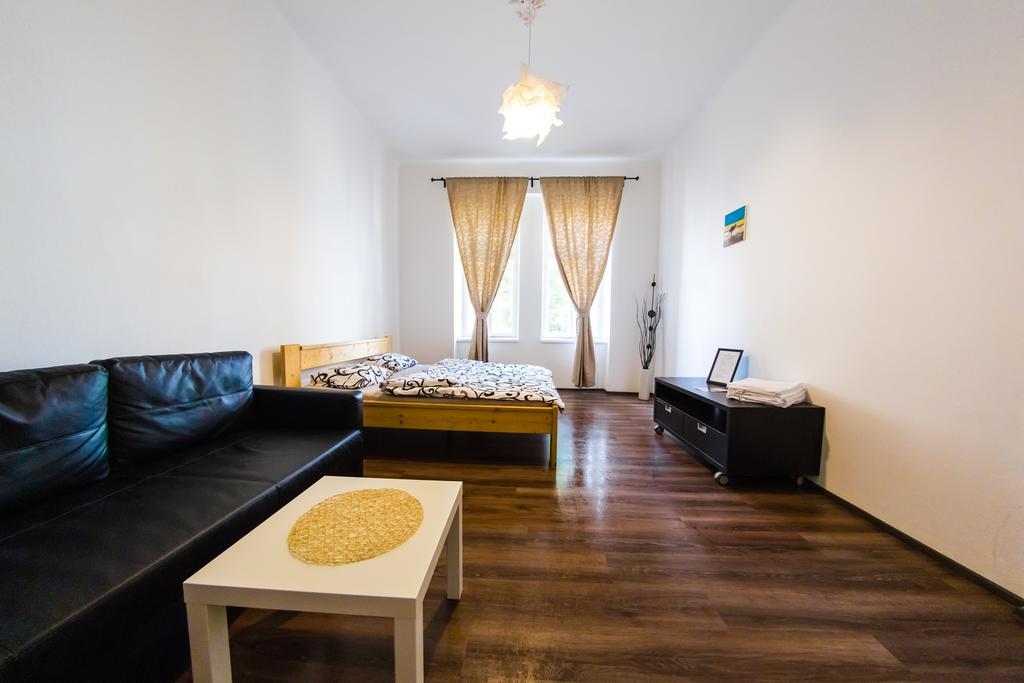 Freedom Rooms & Apartments Praga Zewnętrze zdjęcie