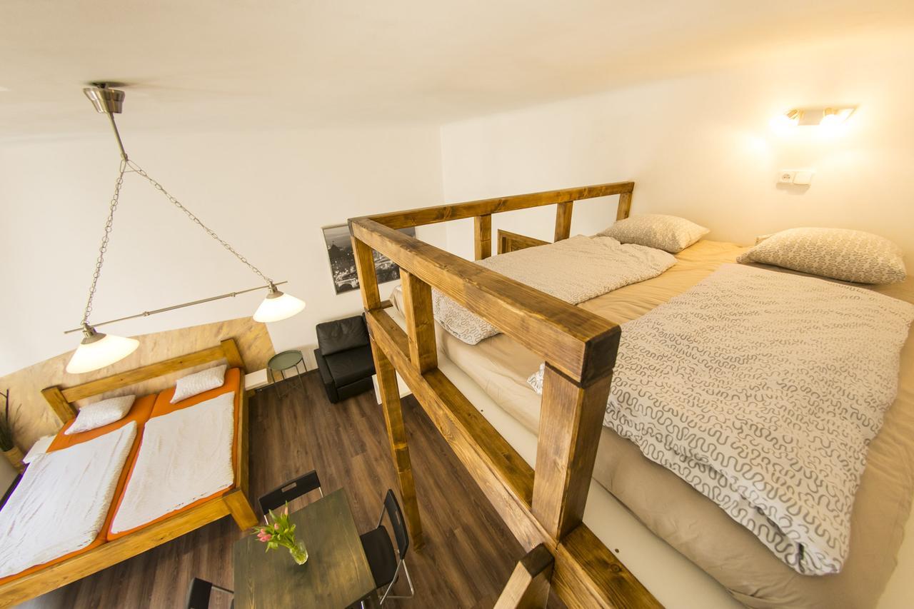 Freedom Rooms & Apartments Praga Zewnętrze zdjęcie