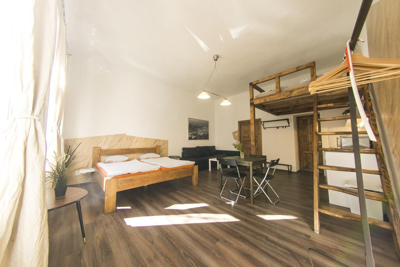 Freedom Rooms & Apartments Praga Zewnętrze zdjęcie