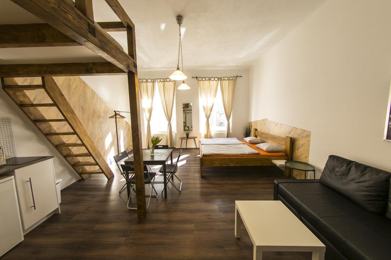 Freedom Rooms & Apartments Praga Zewnętrze zdjęcie